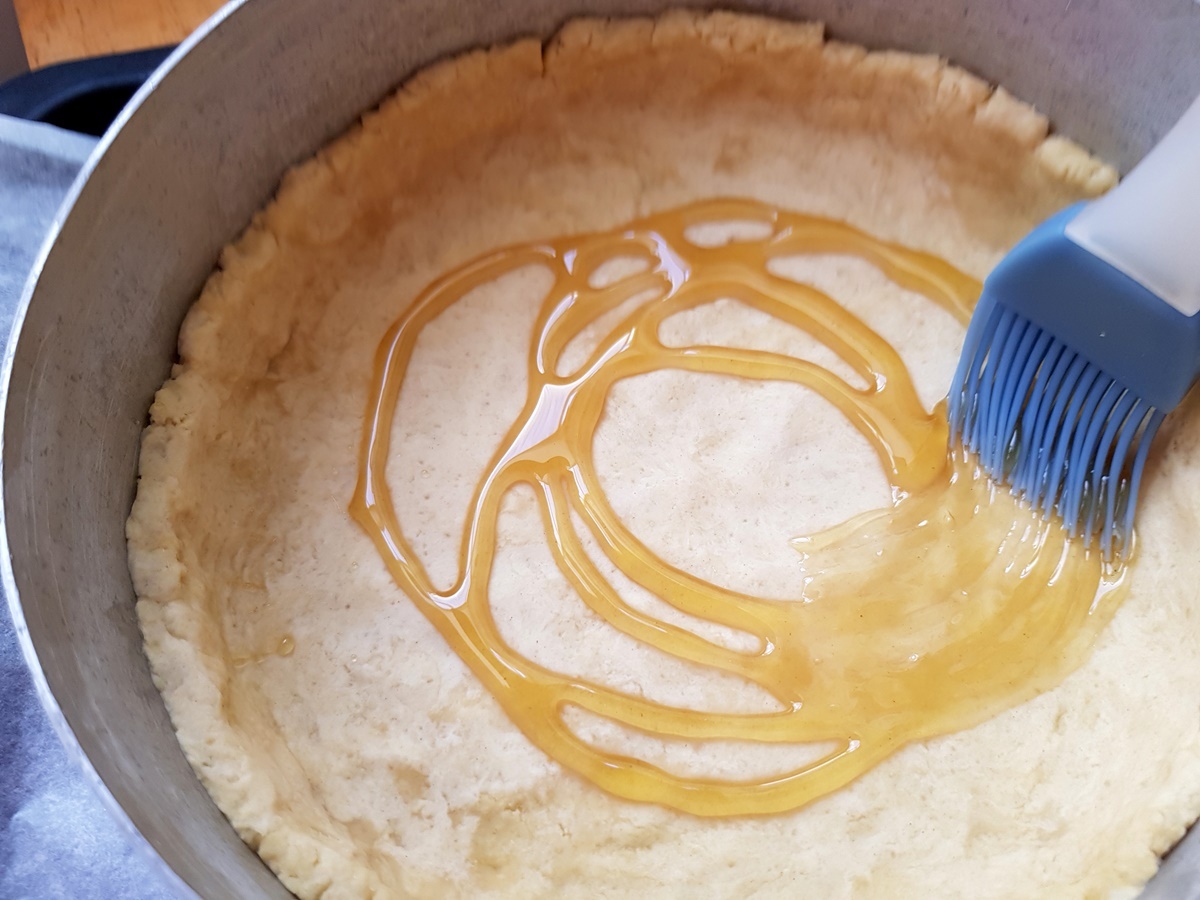 Песочное тесто - основа для яблочного пирога с медом. Вкусный Израиль.