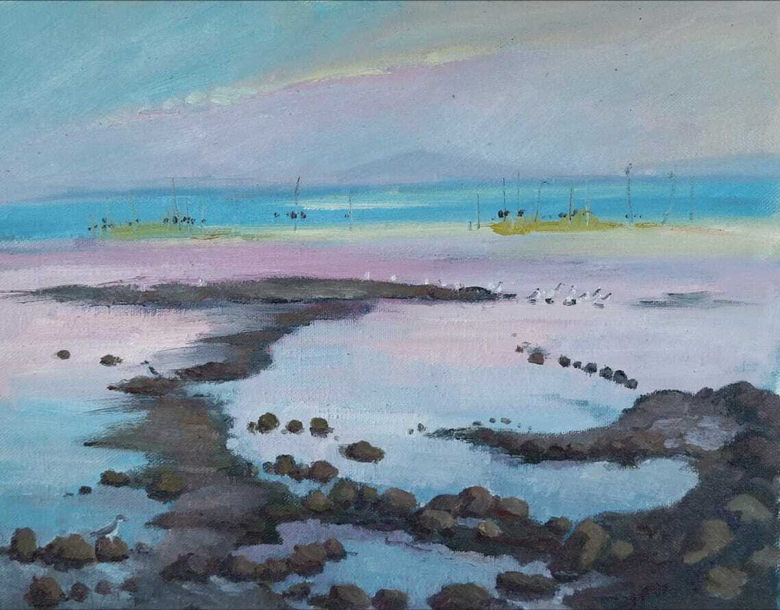 Пейзаж маслом. Восход солнца на море. На втором плане рыбаки