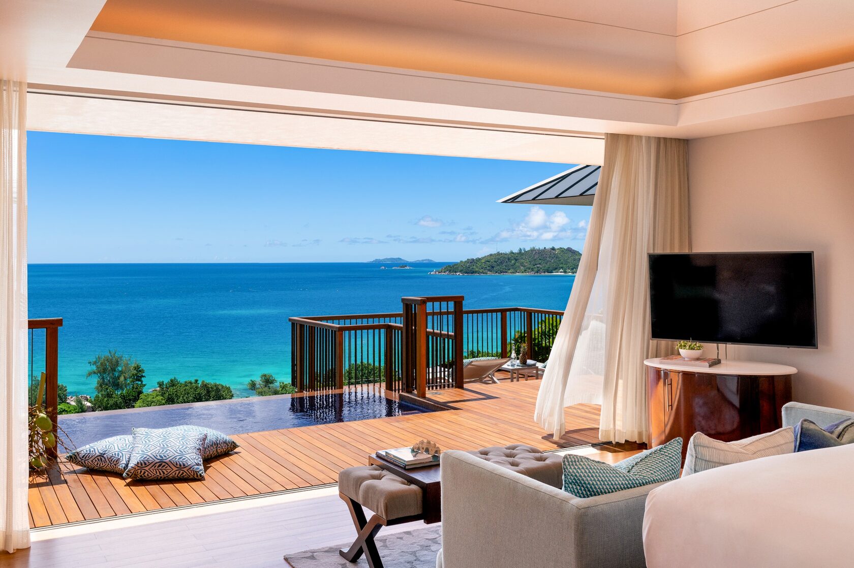 Panoramic Pool Villa Raffles Seychelles
