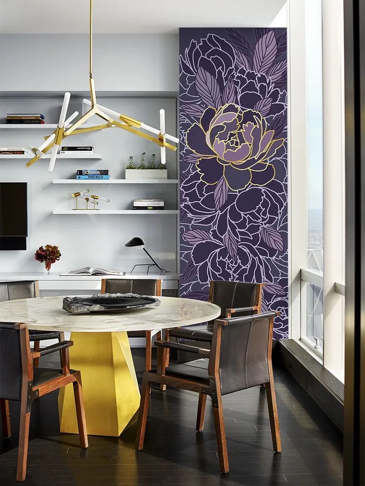 Тёмные обои с пионами в интерьере, ширина 1 метр