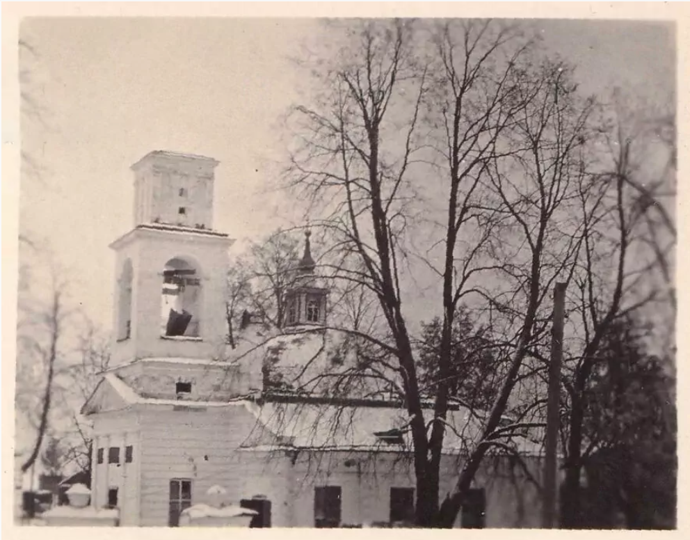 Оскуй. Церковь Рождества Пресвятой Богородицы, 1941 г. (источник: https://pastvu.com/p/1550554)