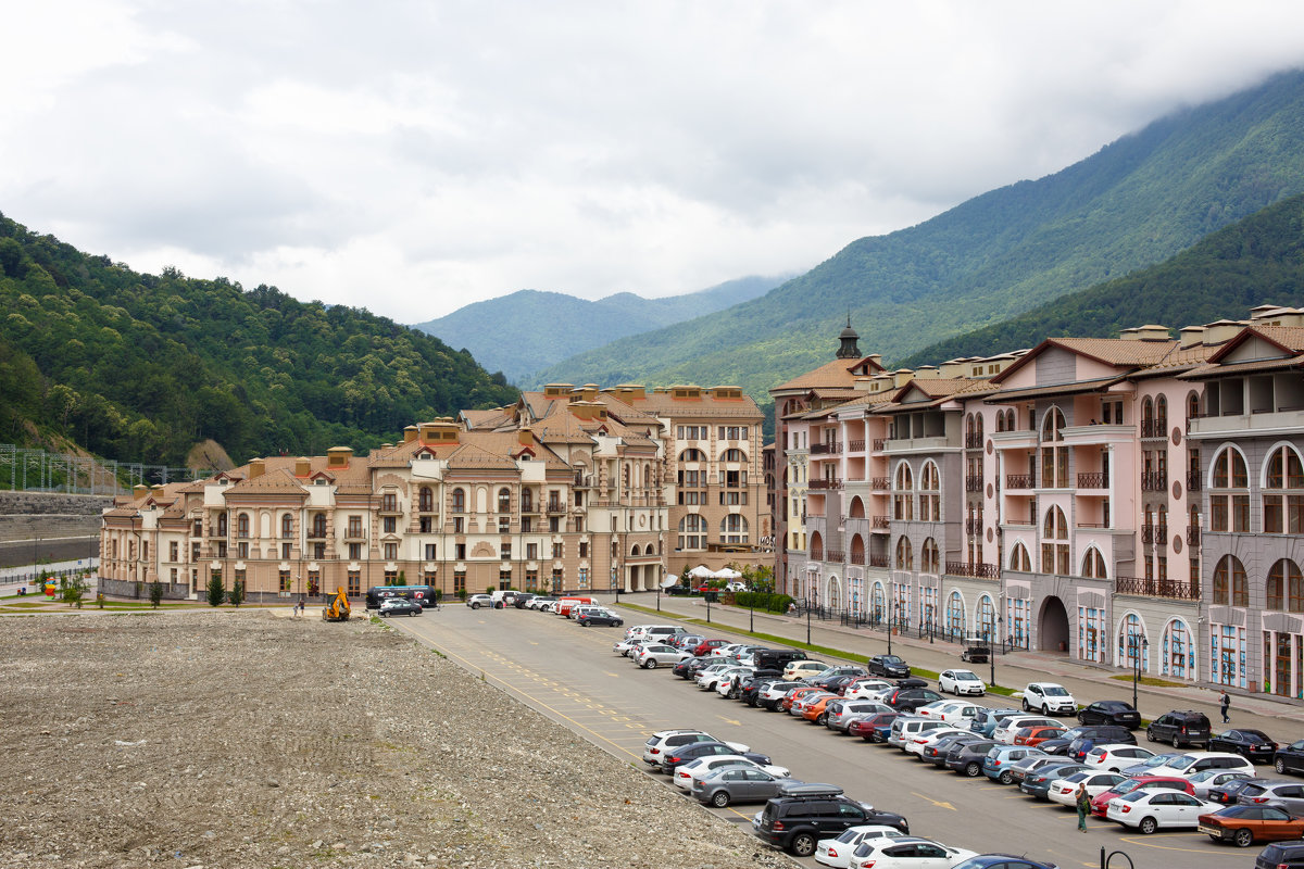 Долина курорта в горах