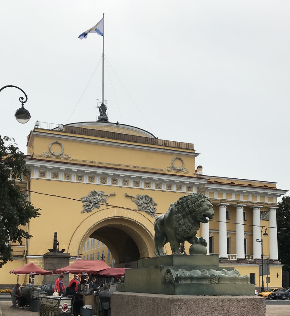 Львы у Адмиралтейства, Россия, Санкт-Петербург