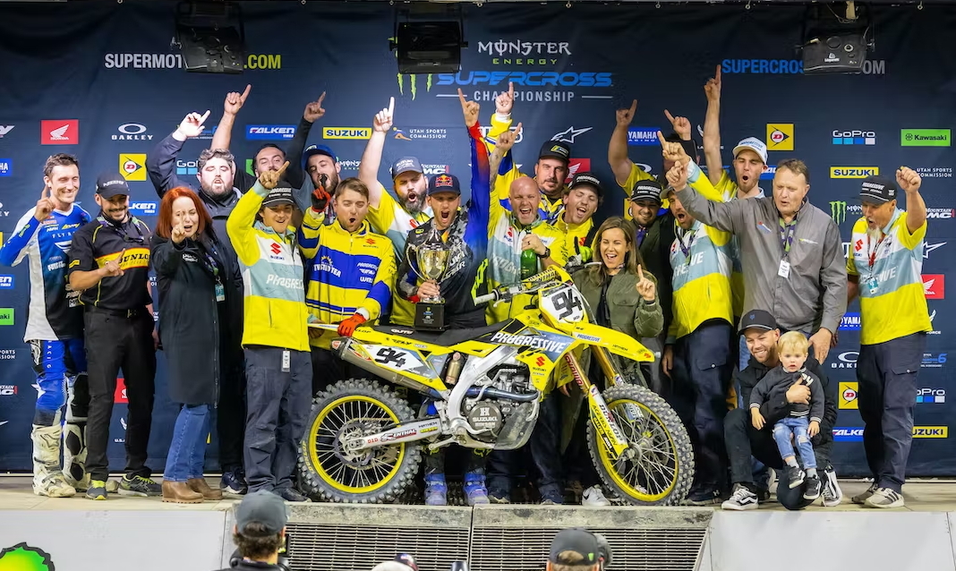 АМА Суперкросс 2023: Обзор лучших моментов этапа в Индианаполисе