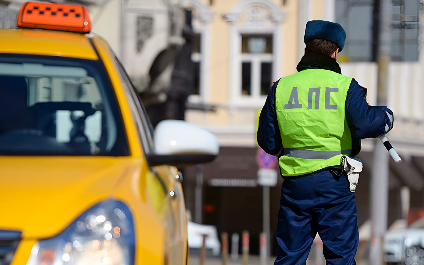 нарушения таксистов в москве