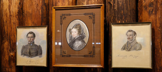 Три портрета в музее