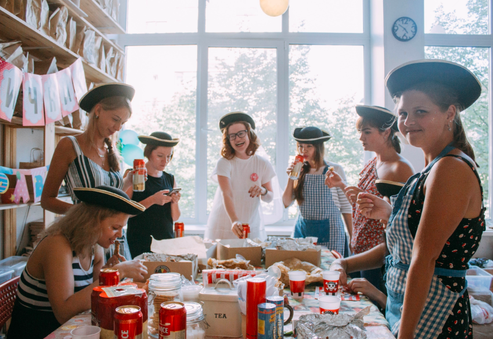 Гончарная студия № 1. Гончарная студия № 1, екатеринбург, проспект ленина. Девичник в гончарной мастерской. Девичник в екатеринбурге. Девичник в екатеринбурге.