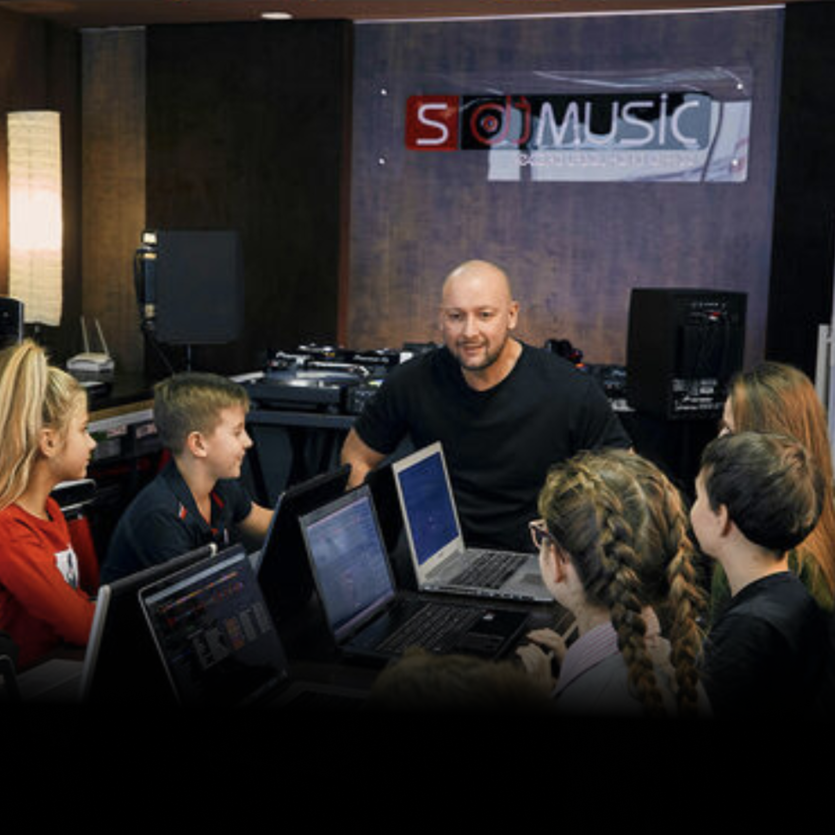 SDJ | Школа электронной музыки