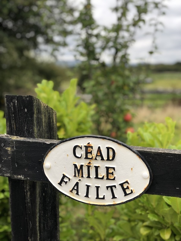 Irish welcome sign - Céad Mile Fáilte