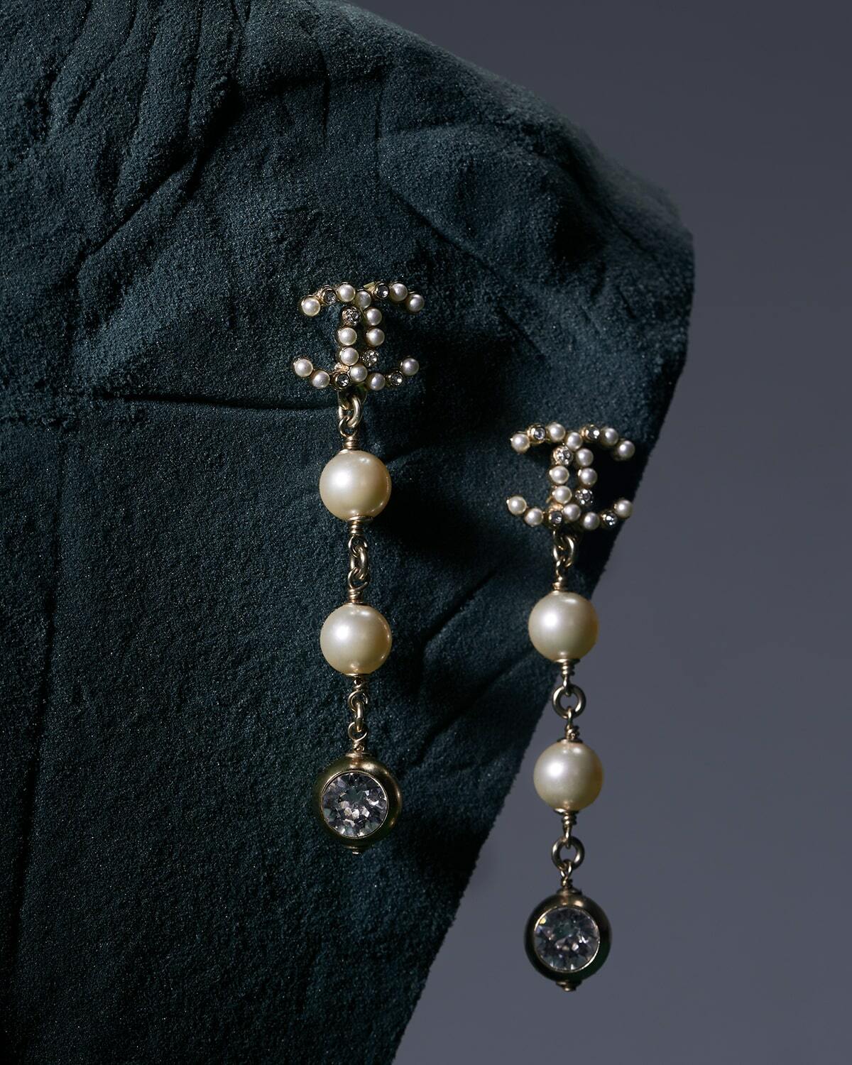 скупка аксессуаров Chanel