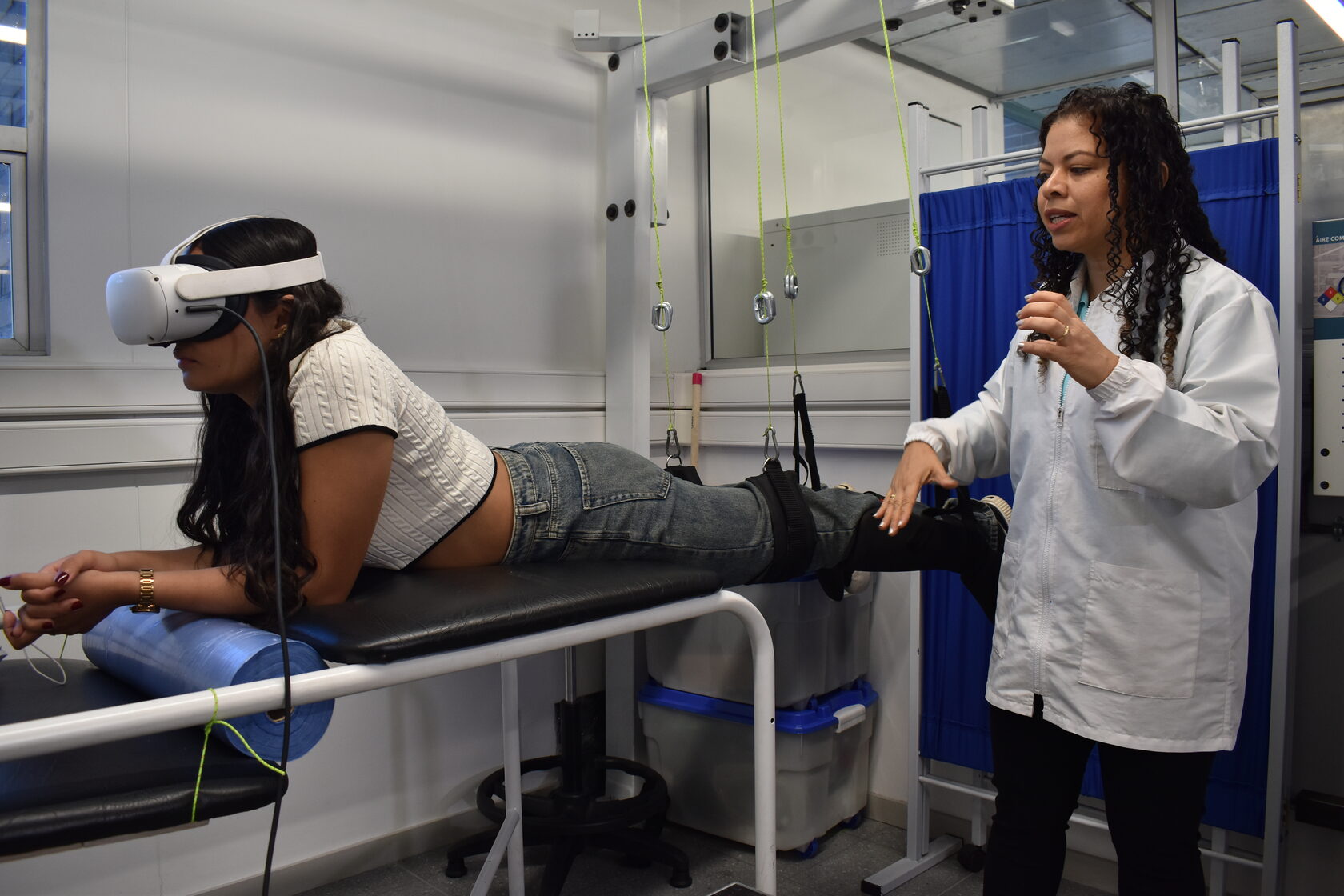 De la piscina al videojuego: la UPB crea un sistema de rehabilitación inspirado en terapia acuática