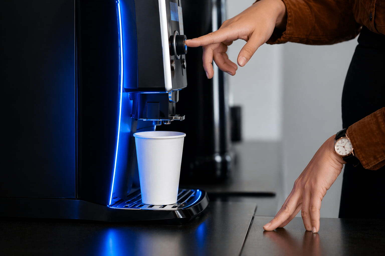 entreprise de café automatisée, maintenance des distributeurs automatiques de café, kiosque à café intelligent, fiabilité de la machine à café automatisée, technologie du kiosque à café