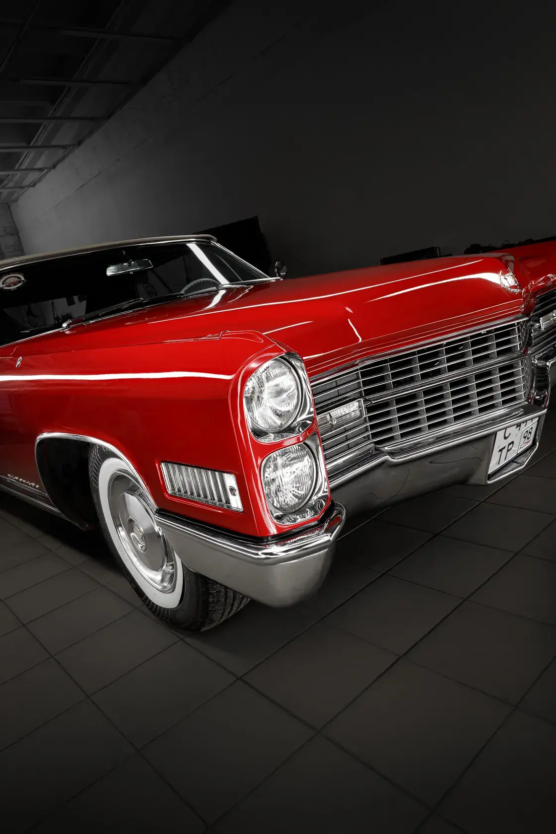Cadillac Eldorado 1960-х в цехе Legend Auto