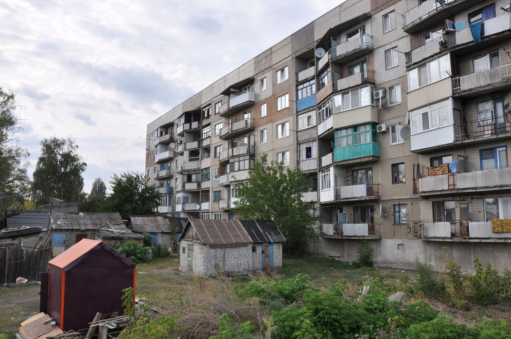 Часов яр донецкая область население численность. Часов Яр Украина. Город часов Яр Донецкой. Часов Яр Украина население. Часов Яр канал.