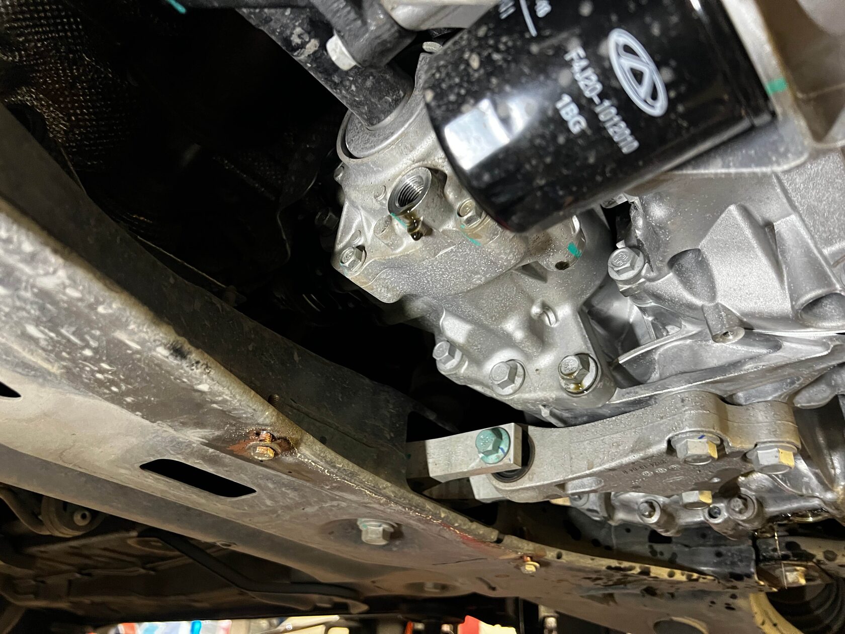 Слив масла с переднего редуктора Chery