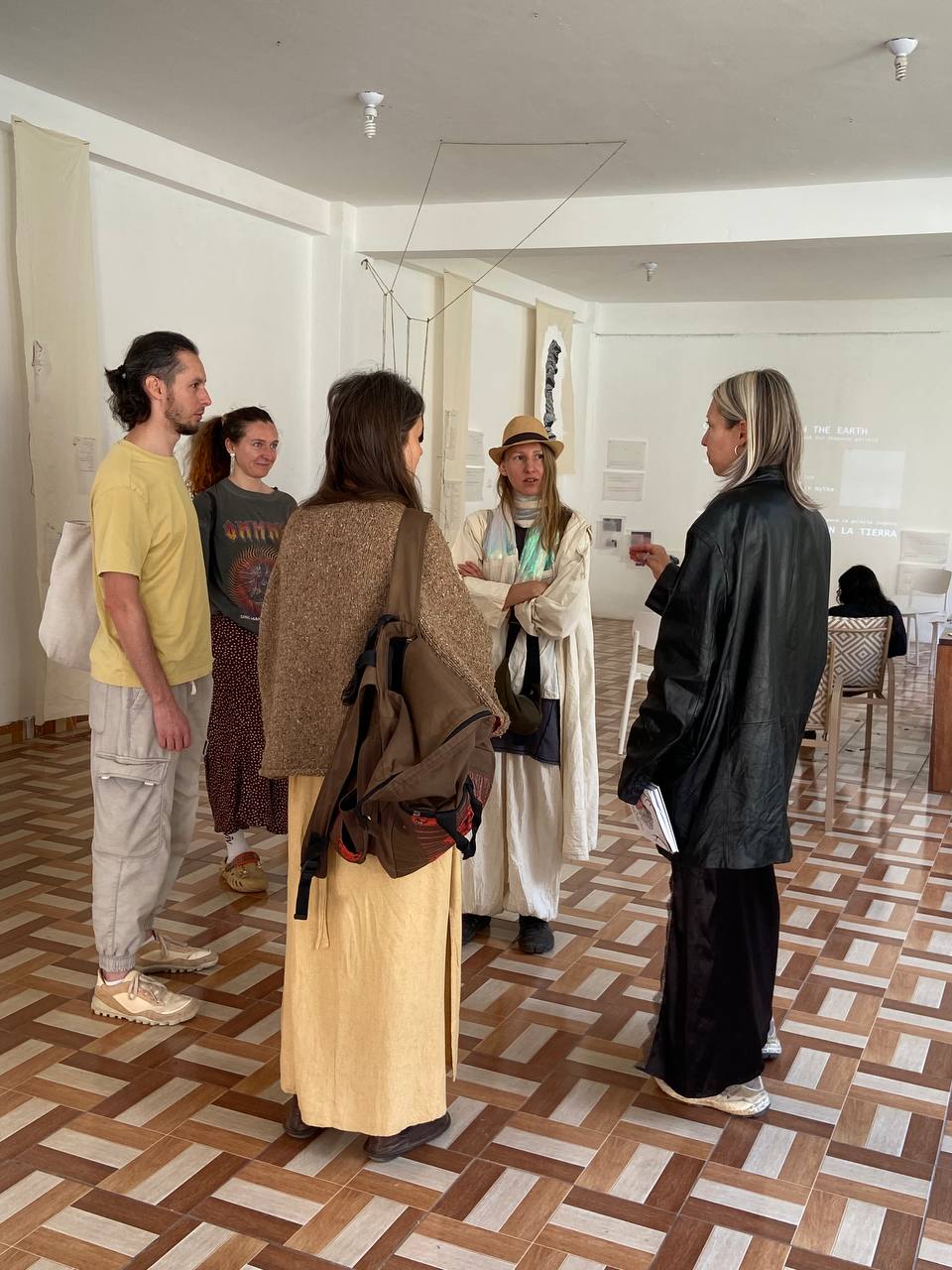 17 Ways to Love the Rocks — exhibition and visitors at domperú
