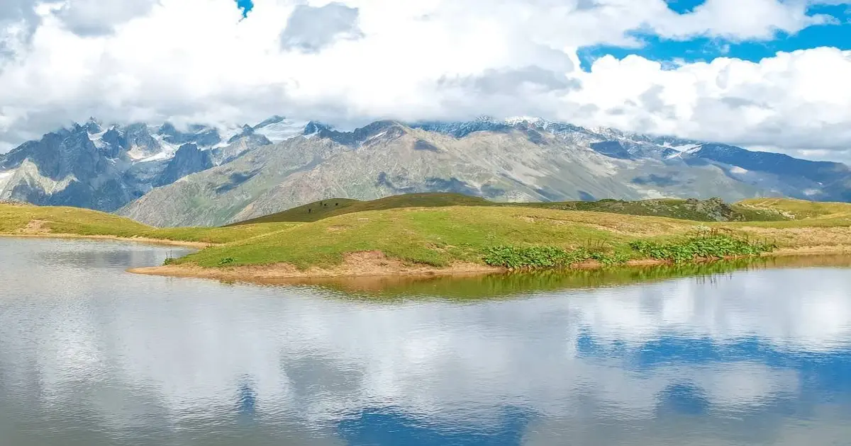 озеро Корульди в Сванетии