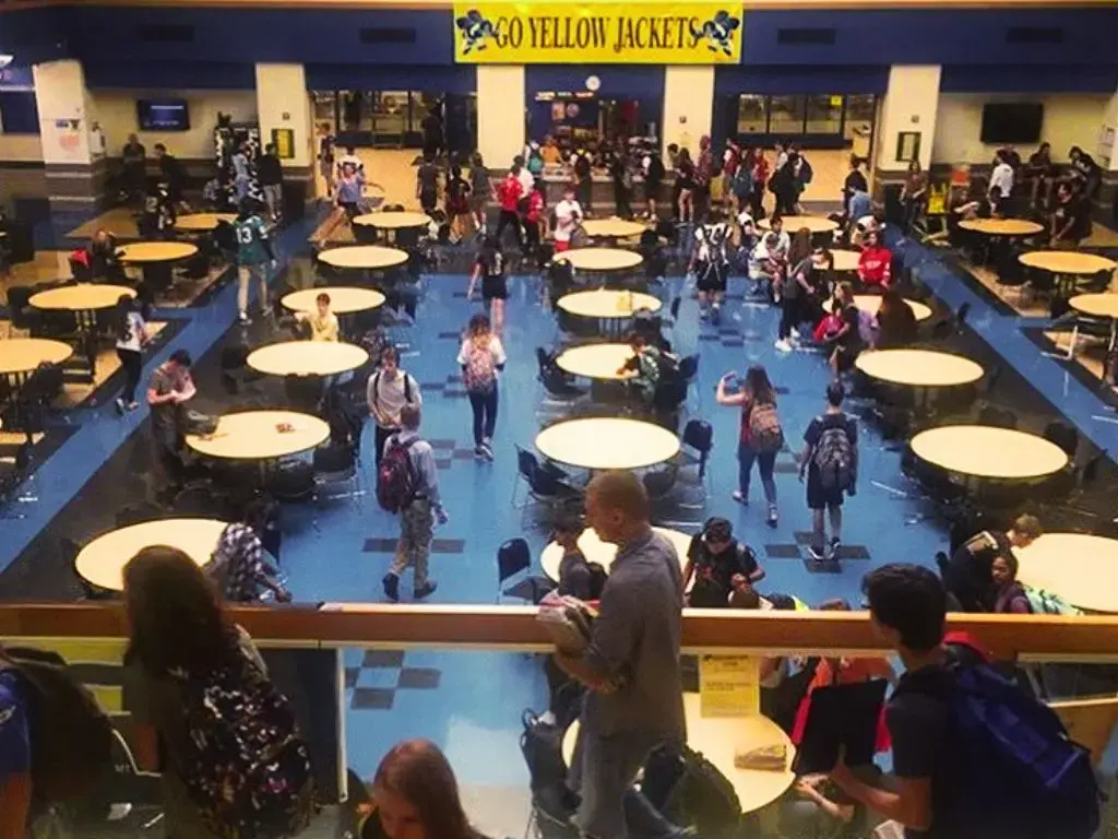 School in America – Just HUGE