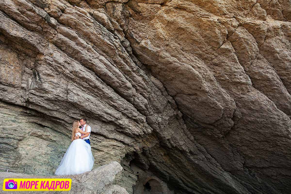 свадебная фотосессия в горах на тропе Голицына в Новом свете