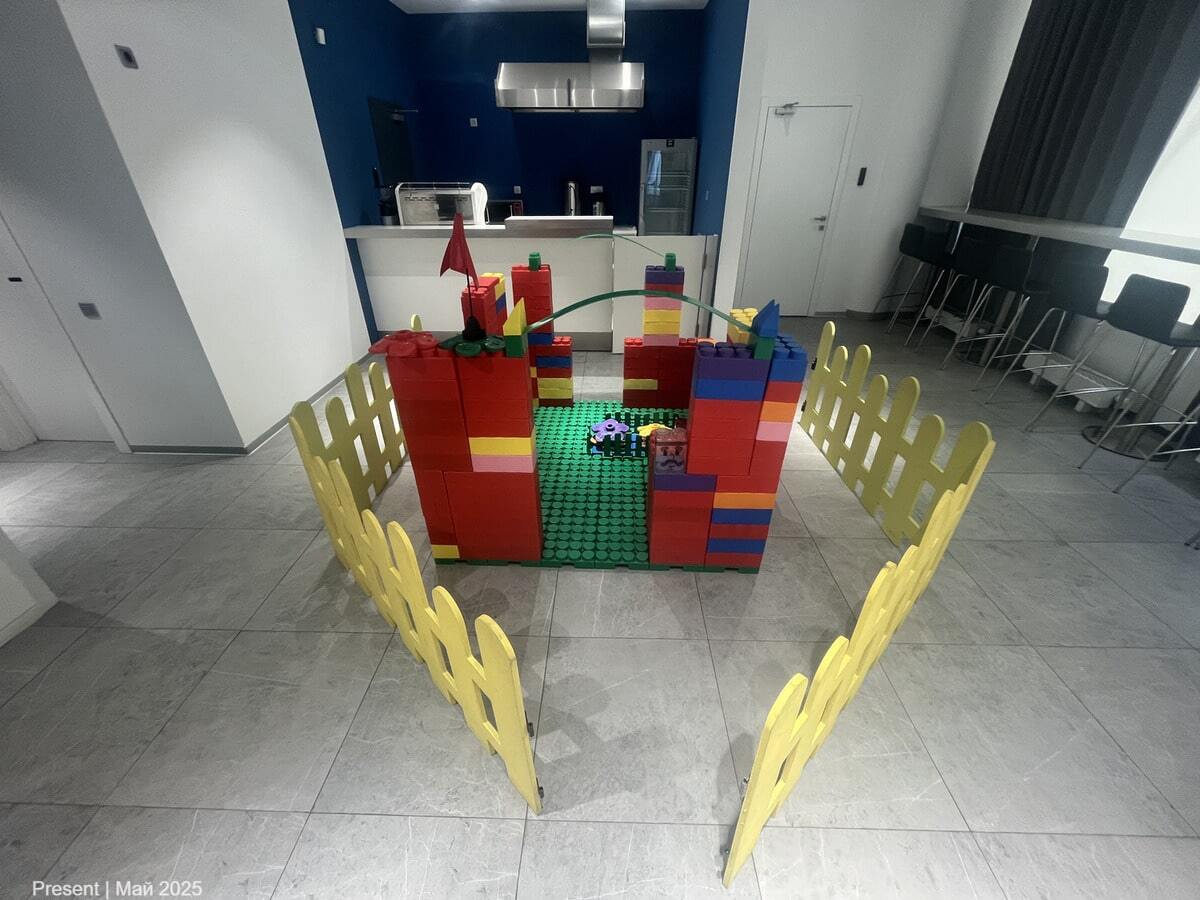 На баскетбольную арену Динамо мега-лего в аренду