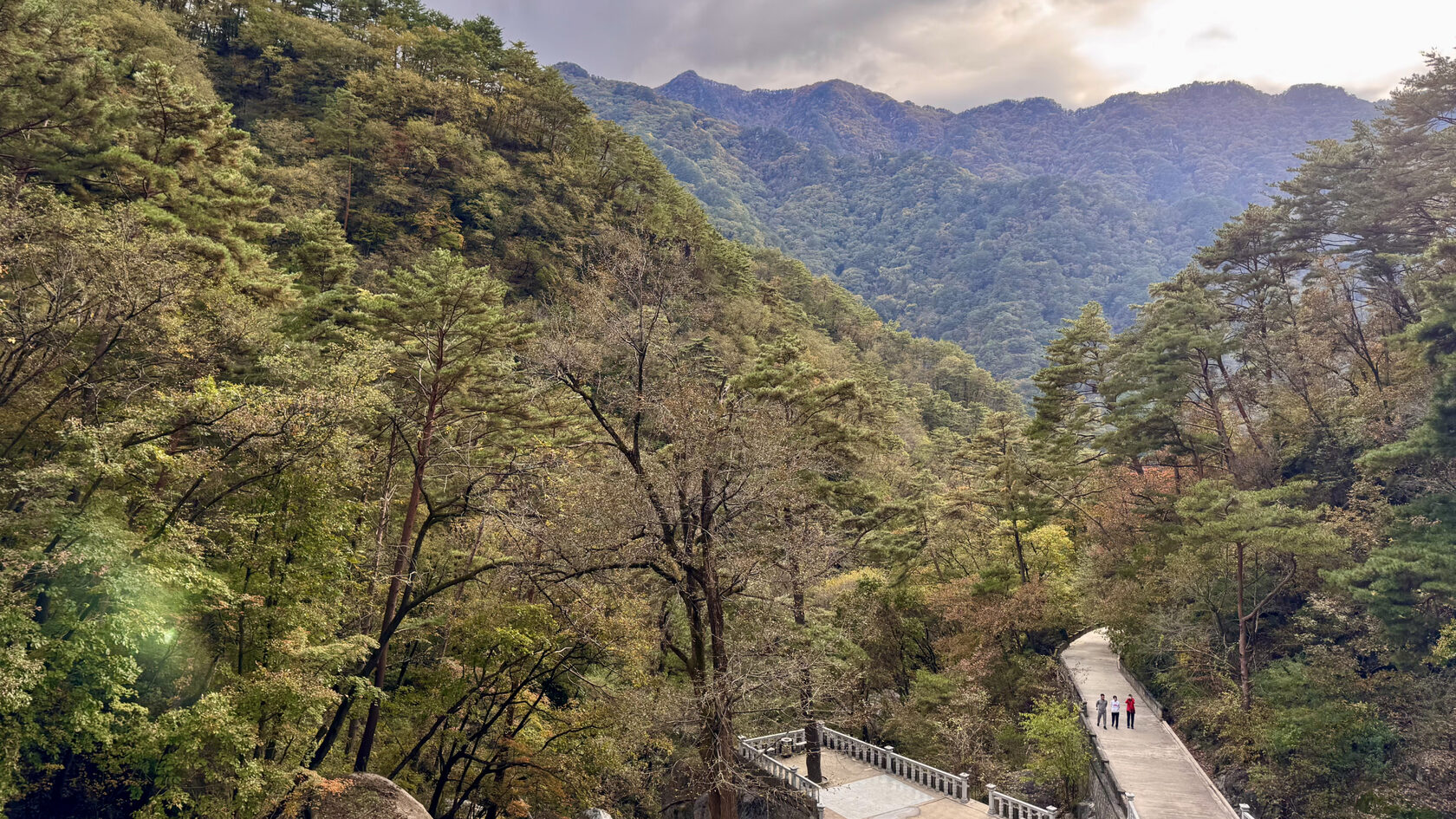 Горы Мёхян. КНДР (Северная Корея)