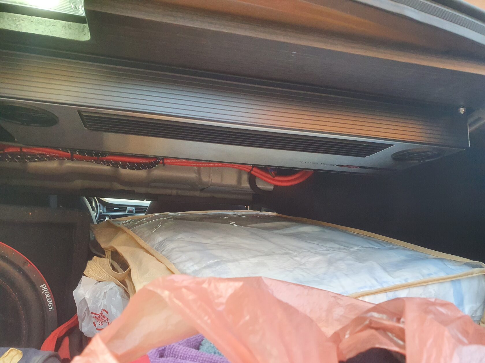 установка усилителей киа рио 4