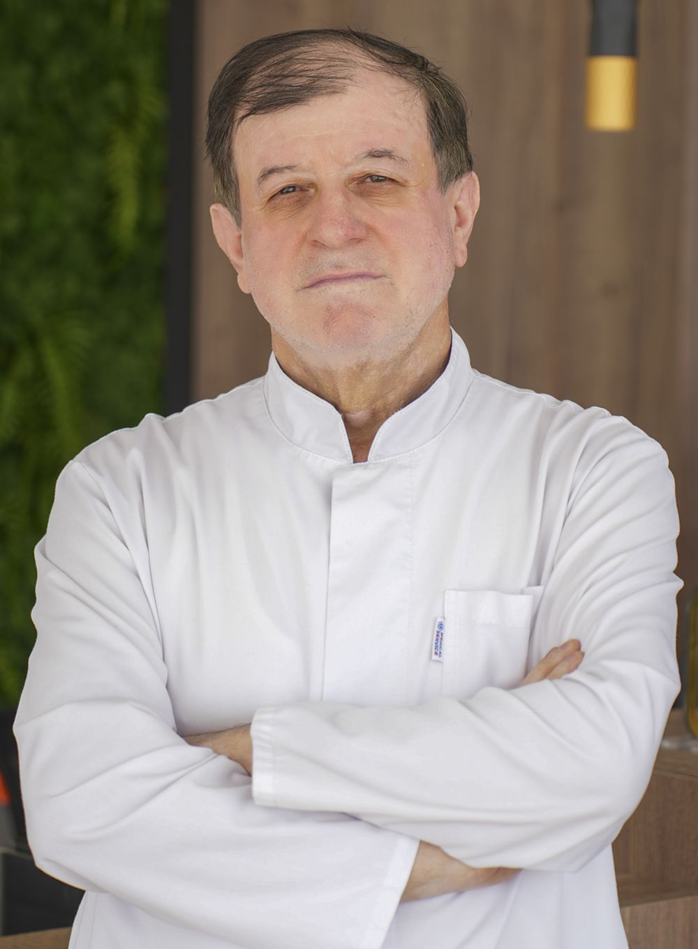 Профессор Азизов