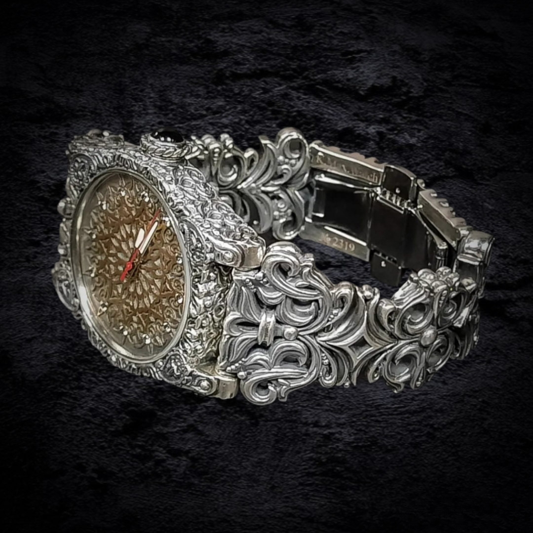 мужские серебряные часы, элитные дорогие часы, дорогие часы из серебра.