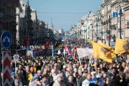 Питер Невский проспект крестный ход