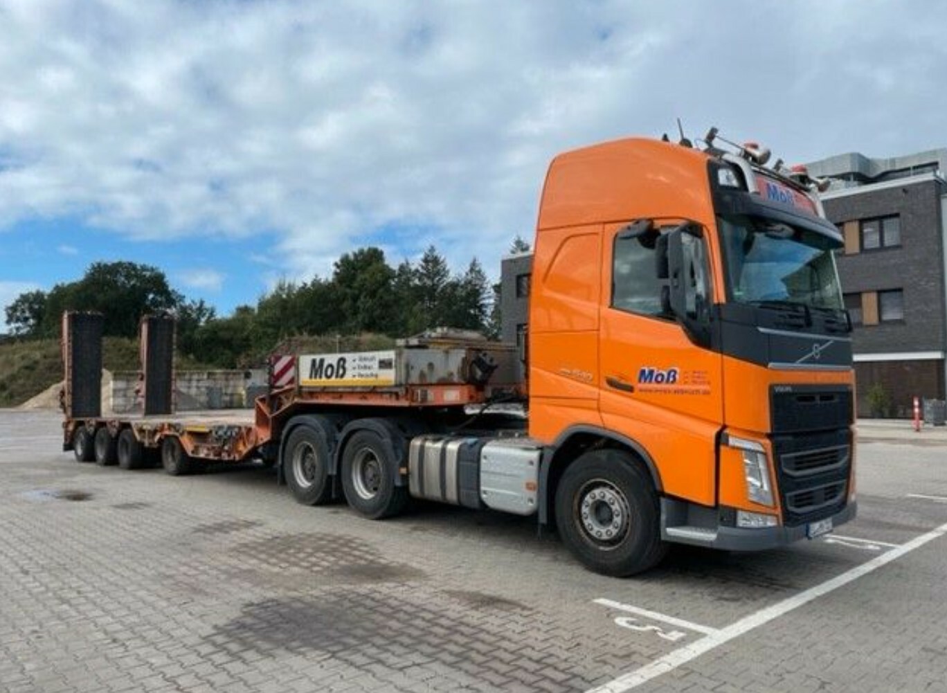 Тягач Volvo FH 540 из Германии в лизинг в Москве и по России - Купить для  юридических и физических лиц