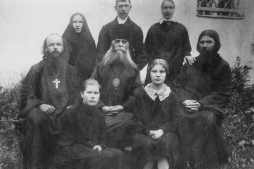 Епископ Макарий (Опоцкий) с братчиками