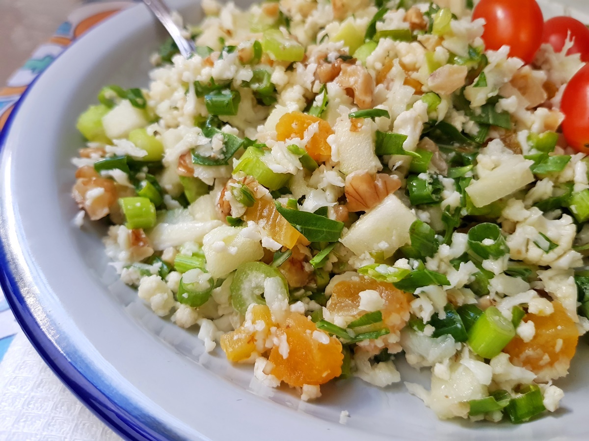 Салат табуле цветная капуста. ПП - очень вкусный, свежий, питательный и полезный салат. Фото трецепт.