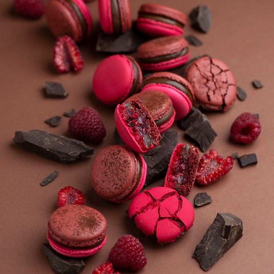 Raspberry-chocolate macarons photo