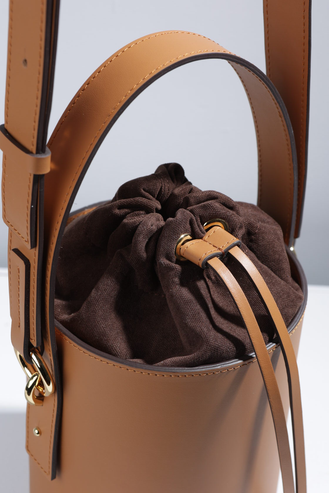 кожаная сумка ведро с подкладом из ткани, сумка с мешком из канваса