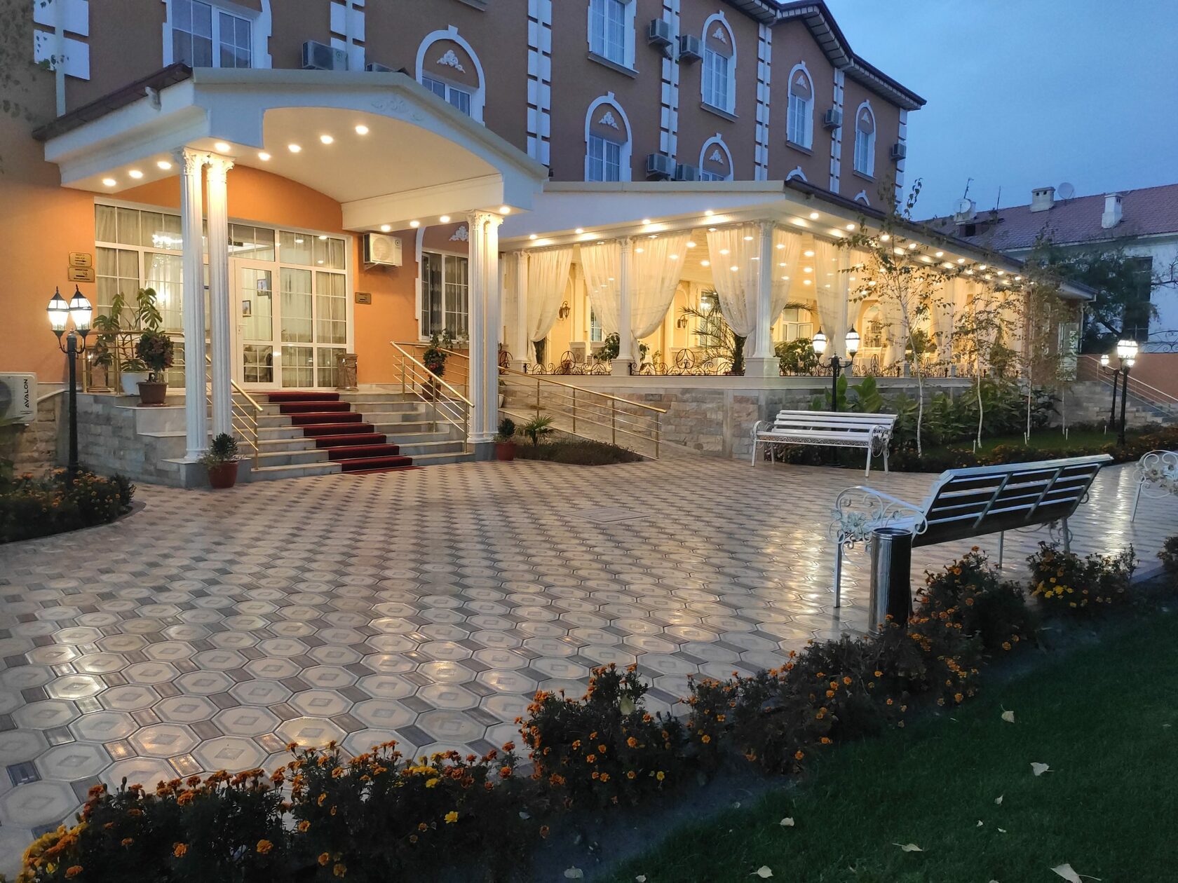 Вайнгартен фергана бассейн. Asia hotel fergana logo. Азия отель фергана. Гостиница 777 в фергане. Wine garden fergana.