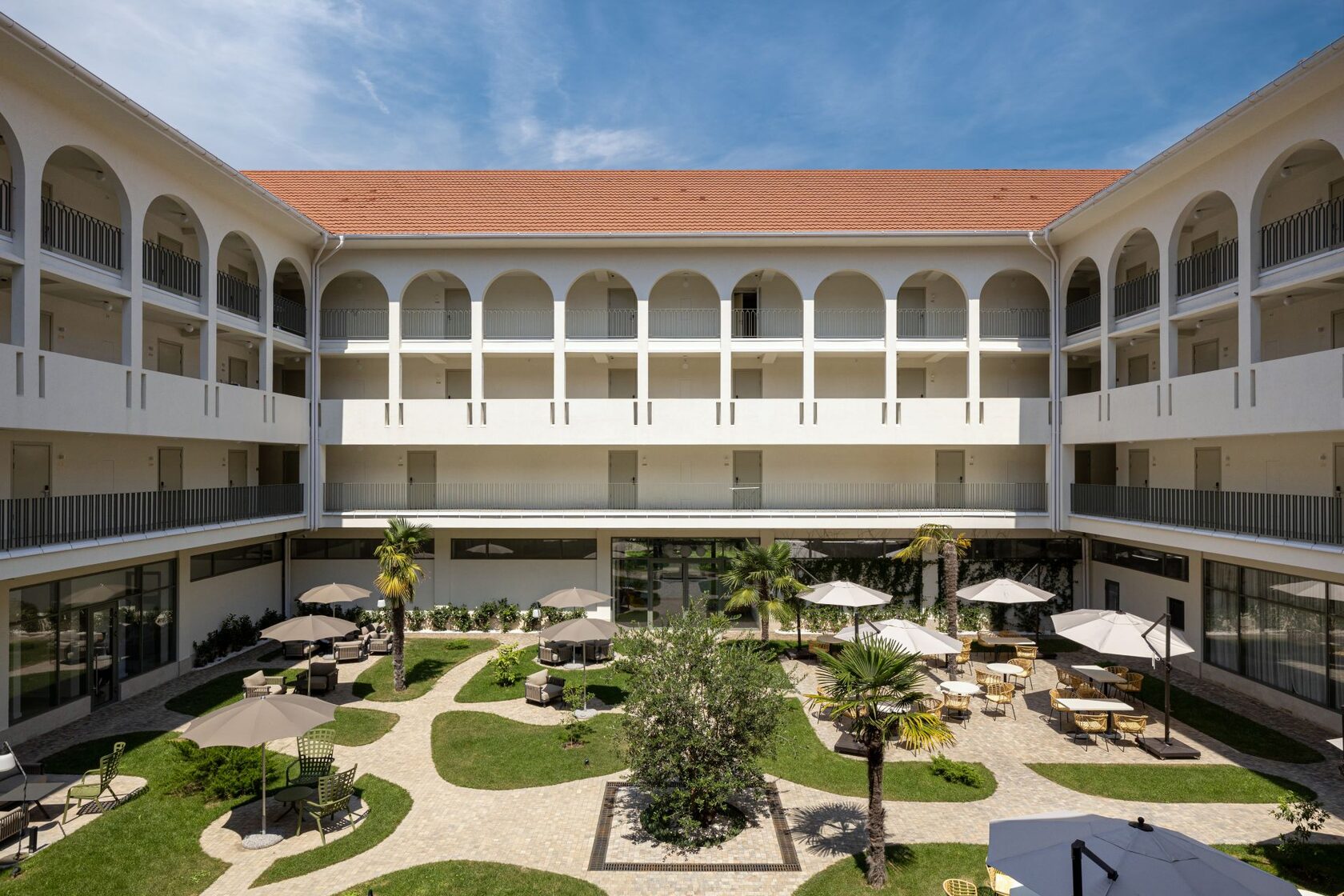 Внутренний двор Portoritsa