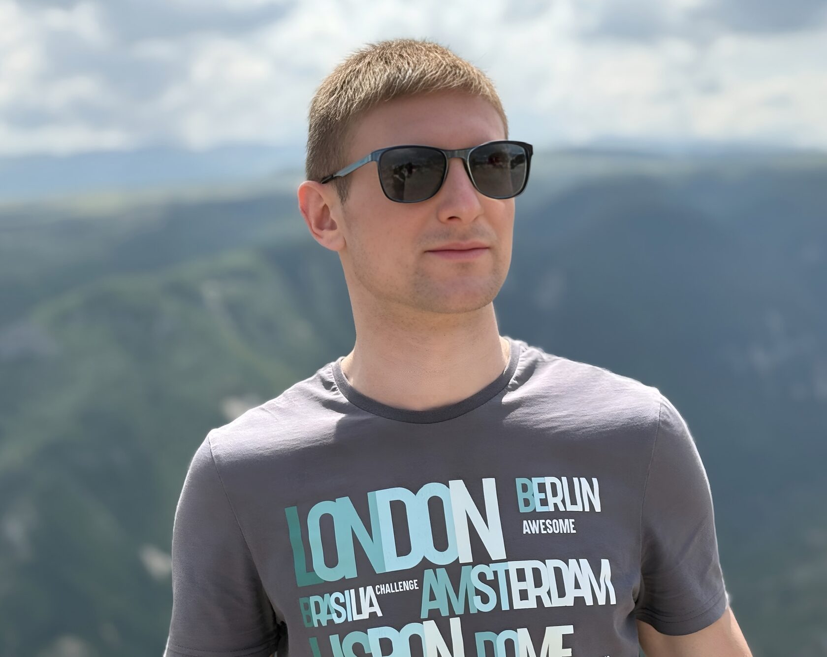 Роман