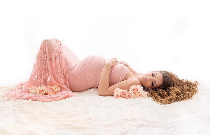 Розовое платье для беременных