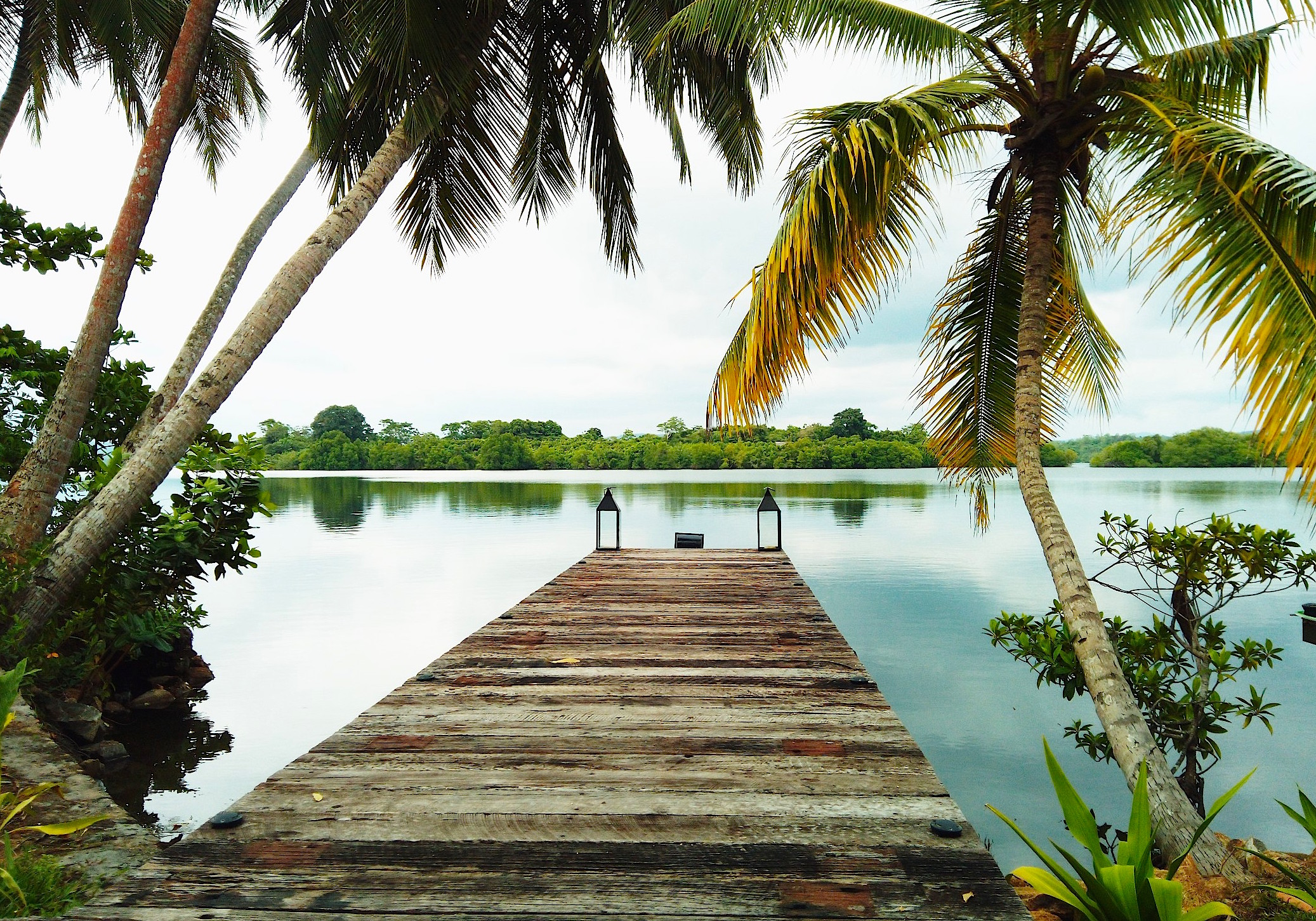 Озера шри ланки. Koggala Lake Шри Ланка. Озеро Коггала. Коггала Лагуна. Озеро Ратгама Шри Ланка.