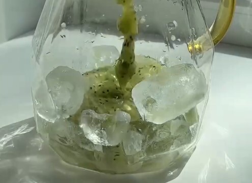 Приготовление лимонада с киви и лимоном: шаг 5