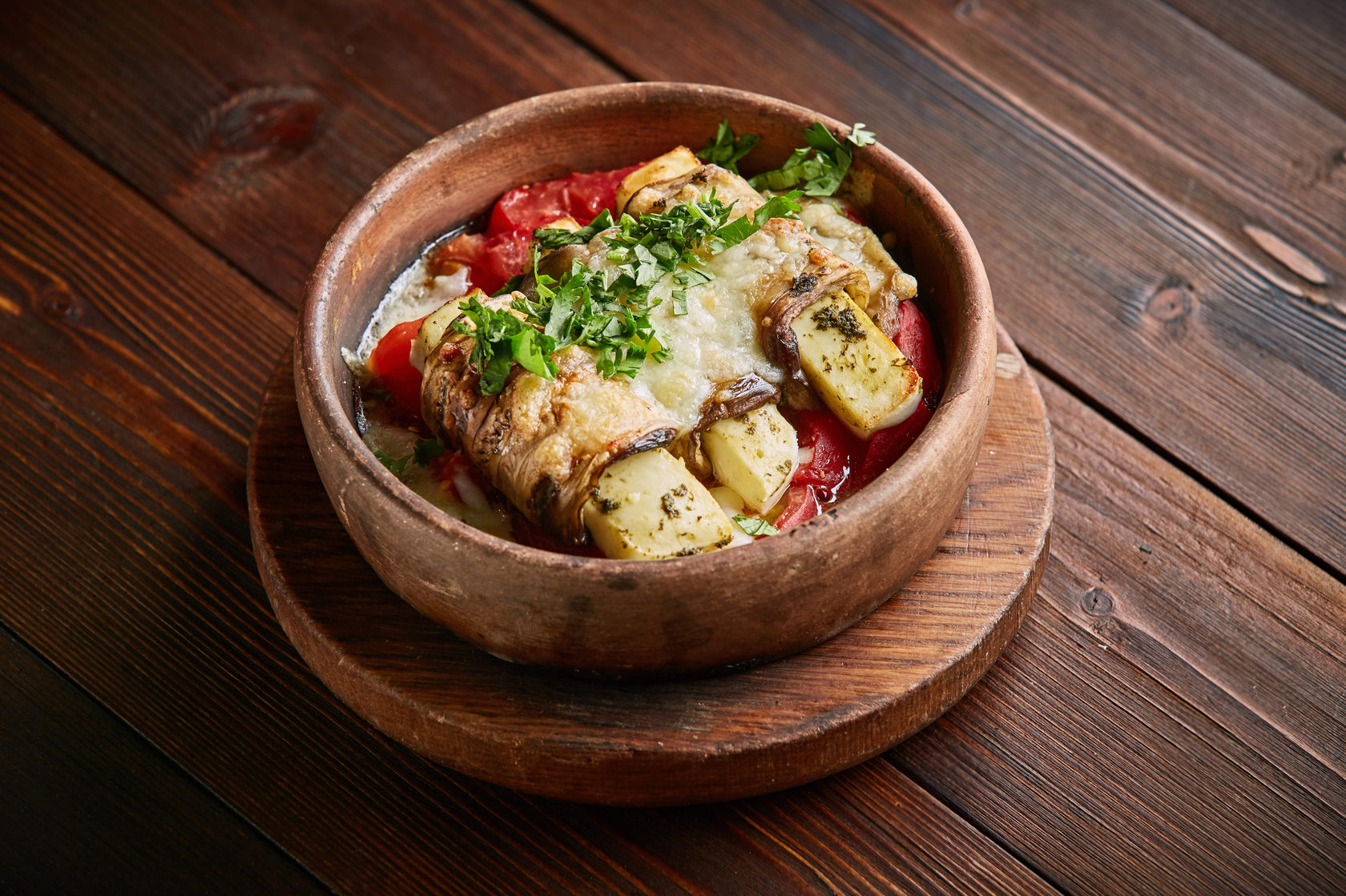 Грузинское блюдо с баклажанами. Баклажаны с сулугуни и помидорами. Баклажаны запеченные с сулугуни. Баклажаны с сулугуни. 5 баклажанов.