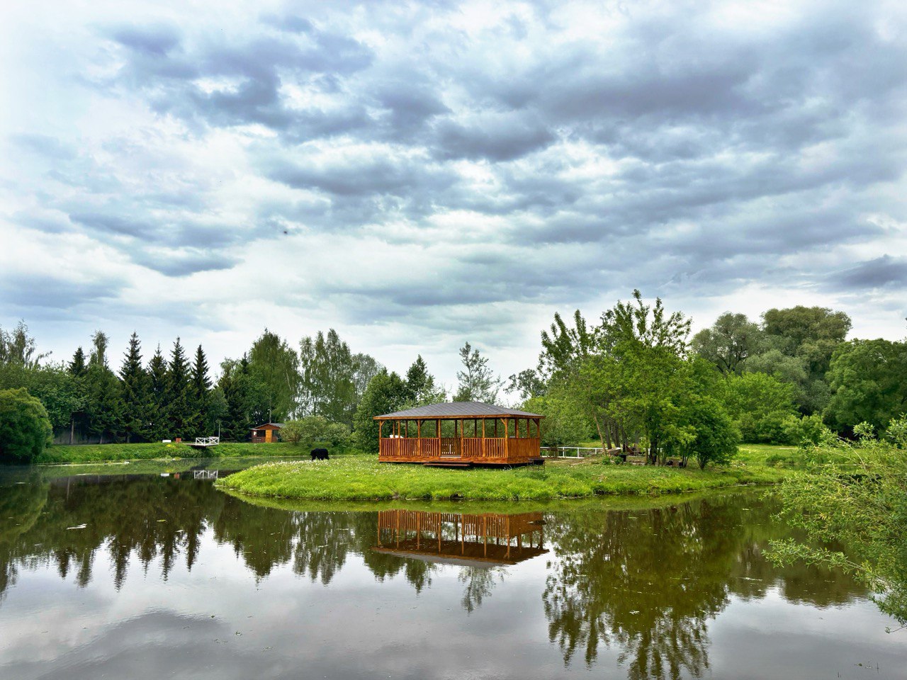 Ок-река, база отдыха