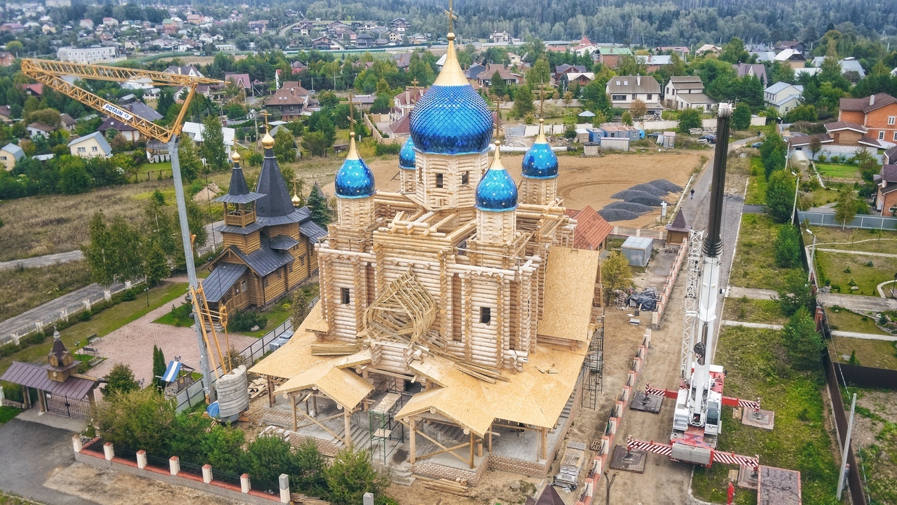 Бушарино одинцовский. Михайло-Архангельский храм Бушарино. Храм Одинцовский Бушарино. Храм Архангела Михаила в Бушарино. Деревня Бушарино Одинцовский район.