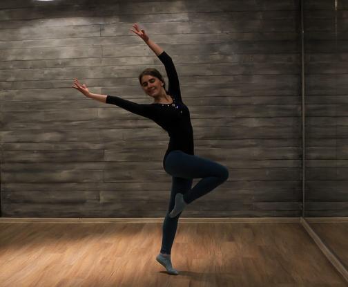 Школа танцев для взрослых - уроки танцев для начинающих взрослых в Москве