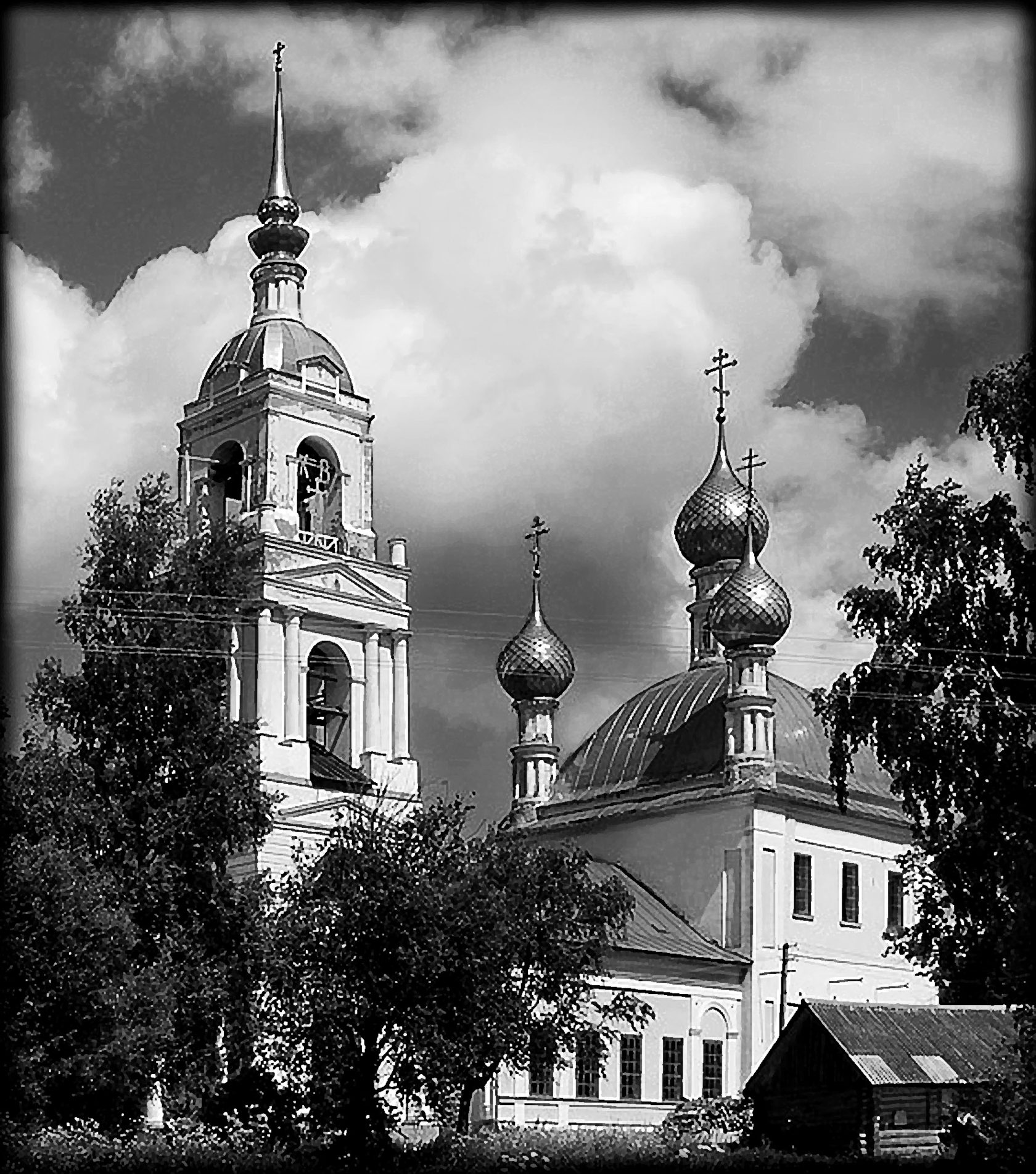 Памятник церковь. Церковь. Церковь для гравировки на памятник. Храм ретушь. Храм гравировка.