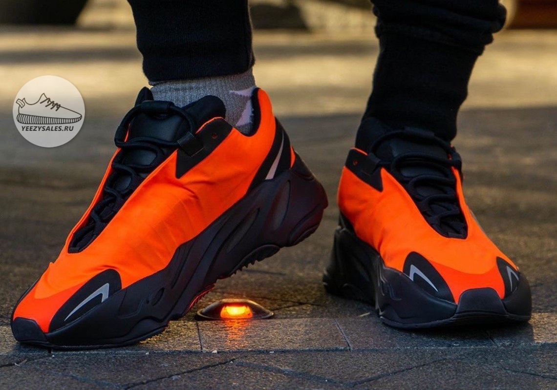 Yeezy boost 700 mnvn. Adidas Yeezy Boost 700 MNVN. Кроссовки adidas Yeezy Boost 700 MNVN. Adidas Yeezy Boost 700 оранжевые. Adidas Yeezy 700 Orange.
