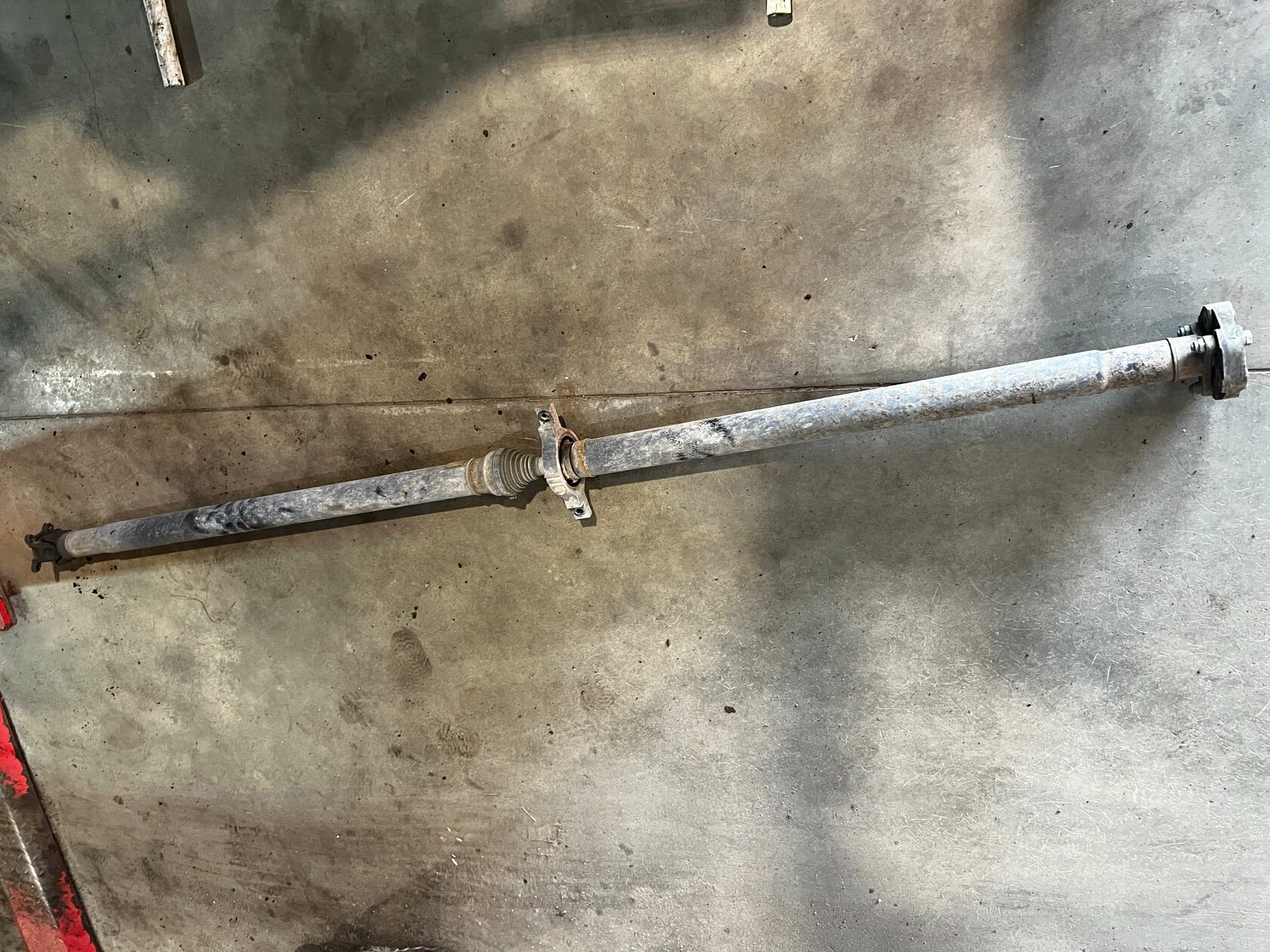 Демонтаж карданного вала Kia