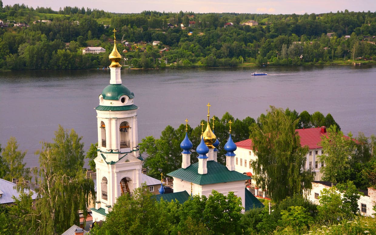 Плёс Воксресенская Церковь