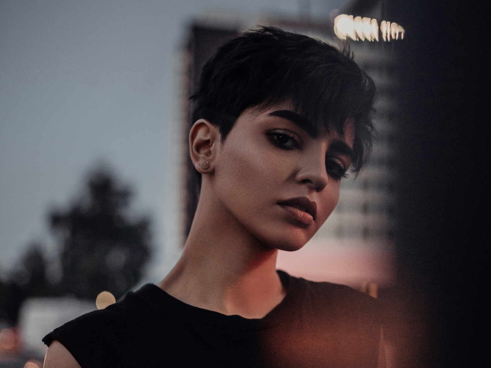 Женская стрижка пикси: дерзость и элегантность в одном образе