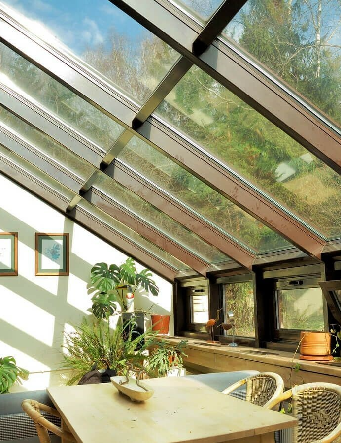 изготовление стеклянных навесов